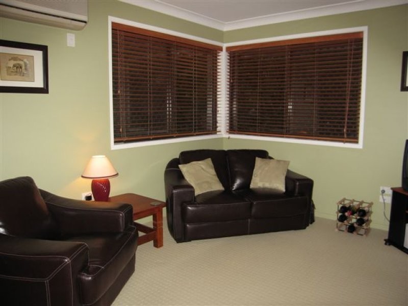 16 Merlin Court, Preston QLD 4352