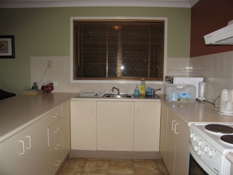 16 Merlin Court, Preston QLD 4352