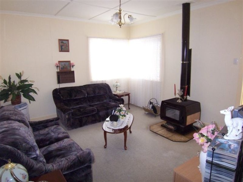 38 Dwyer Street, Harlaxton QLD 4350