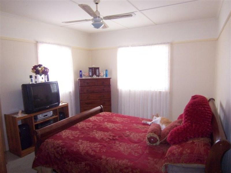 38 Dwyer Street, Harlaxton QLD 4350