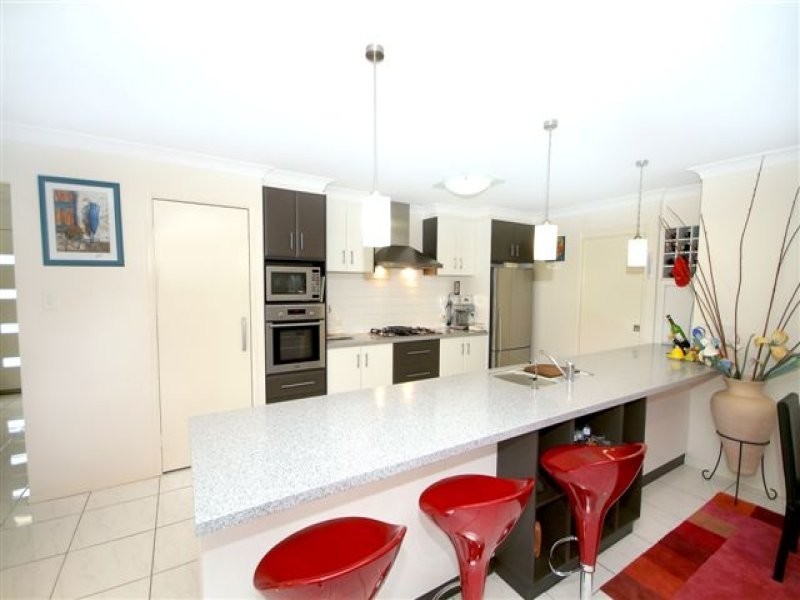 12 Ridgewood Drive, Kearneys Spring QLD 4350