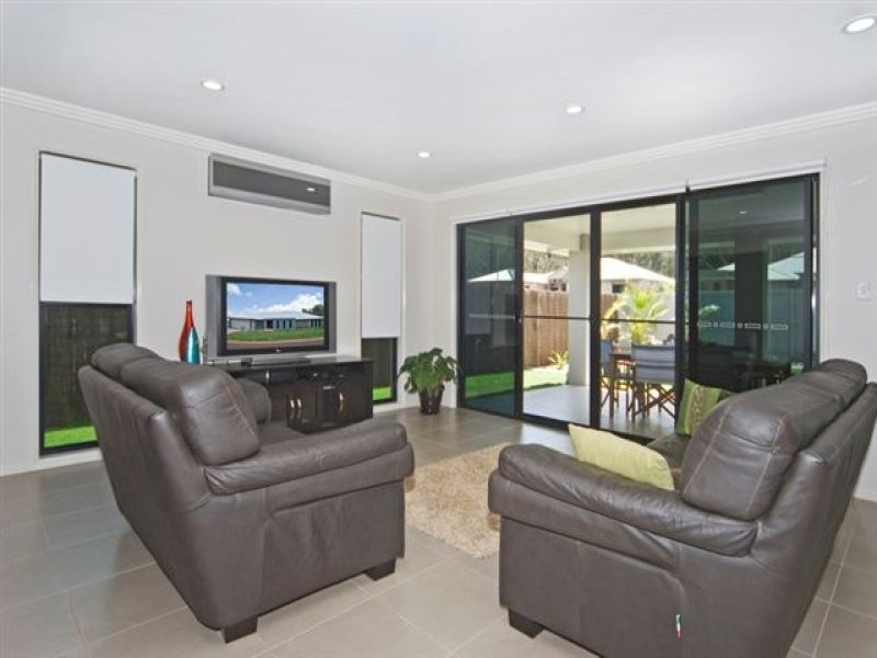 1 Rosella Street, Rangeville QLD 4350