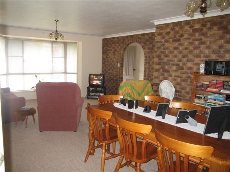 35 Lorraine Crescent, Centenary Heights QLD 4350