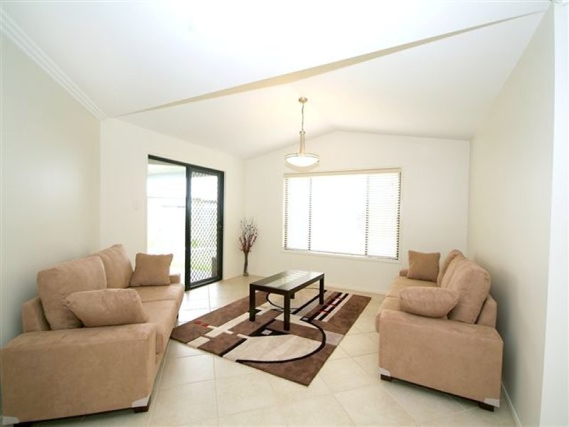 90 Aberdeen Street, Rangeville QLD 4350