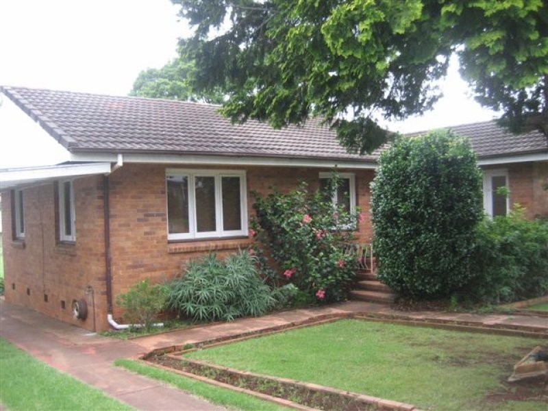 14 Roessler Street, Rangeville QLD 4350