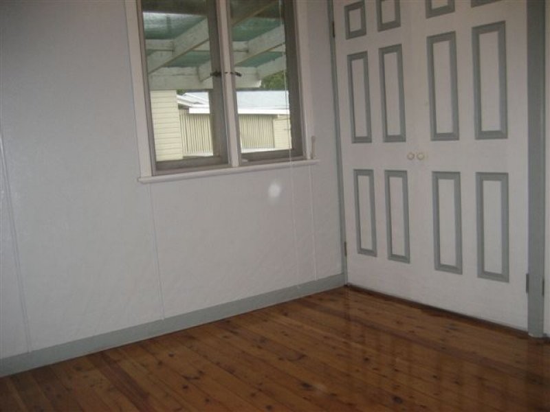 14 Roessler Street, Rangeville QLD 4350