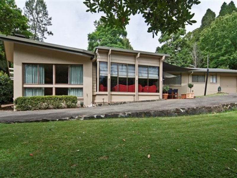 17 Wirra Wirra Street, Mount Lofty QLD 4350