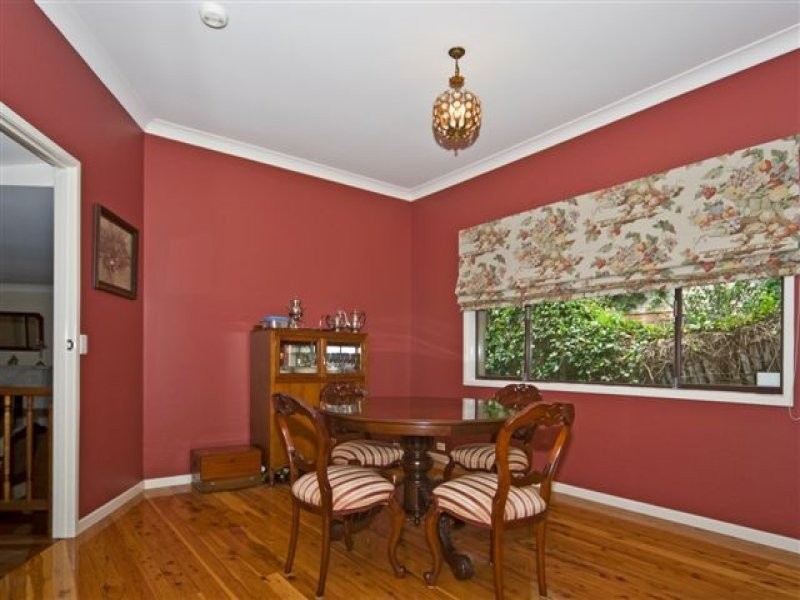 17 Wirra Wirra Street, Mount Lofty QLD 4350