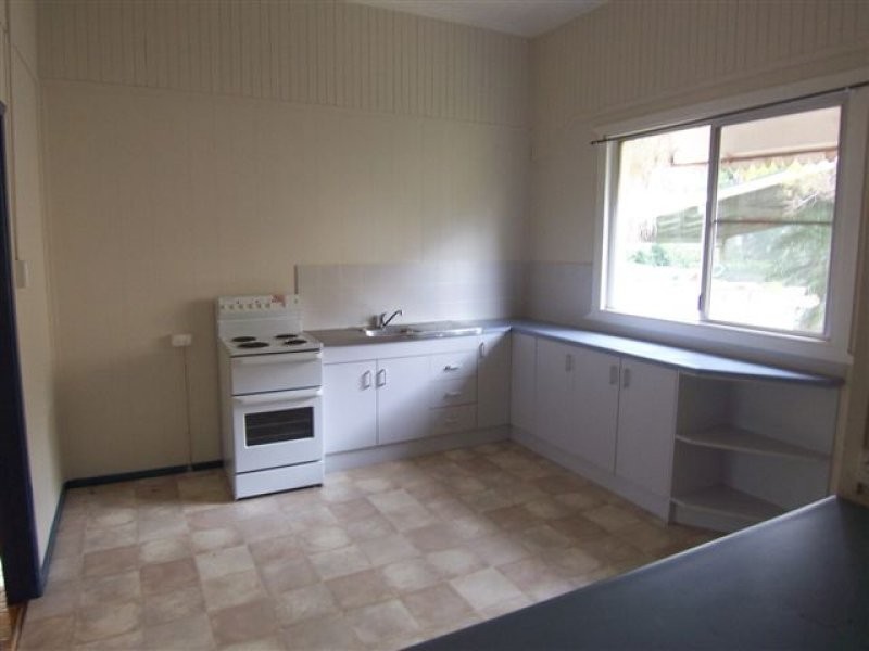 12 Atkinson Street, South Toowoomba QLD 4350