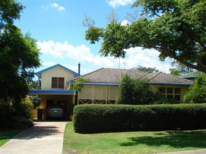 34 Hoey Street, Kearneys Spring QLD 4350