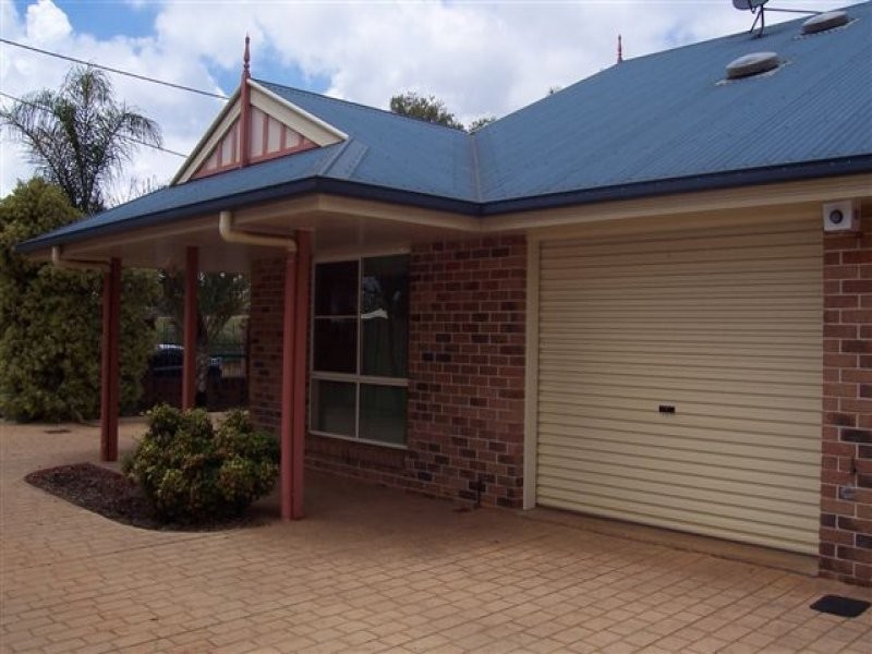 1/519 Hume Street, Kearneys Spring QLD 4350