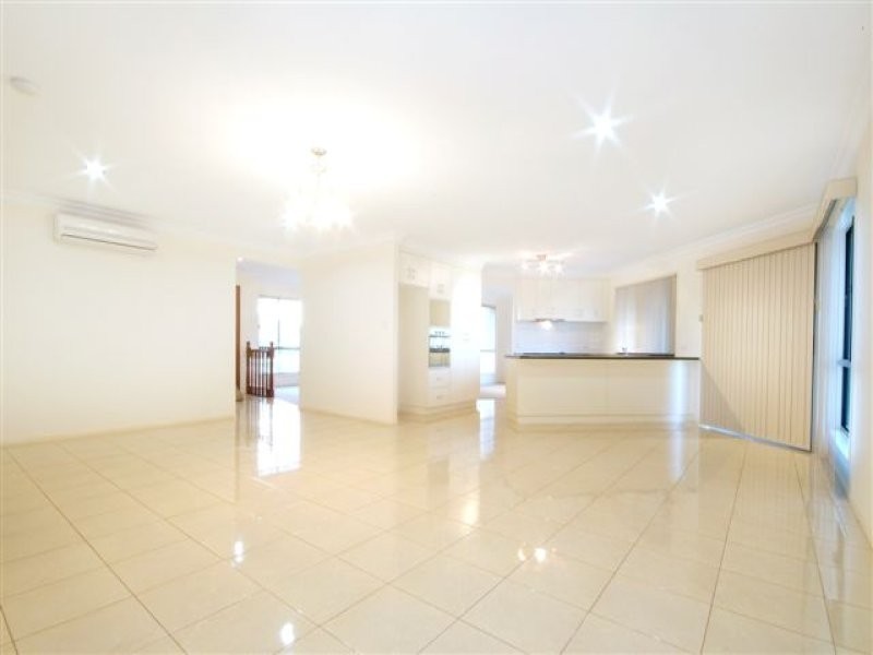 21 Highgrove Drive, Highfields QLD 4352