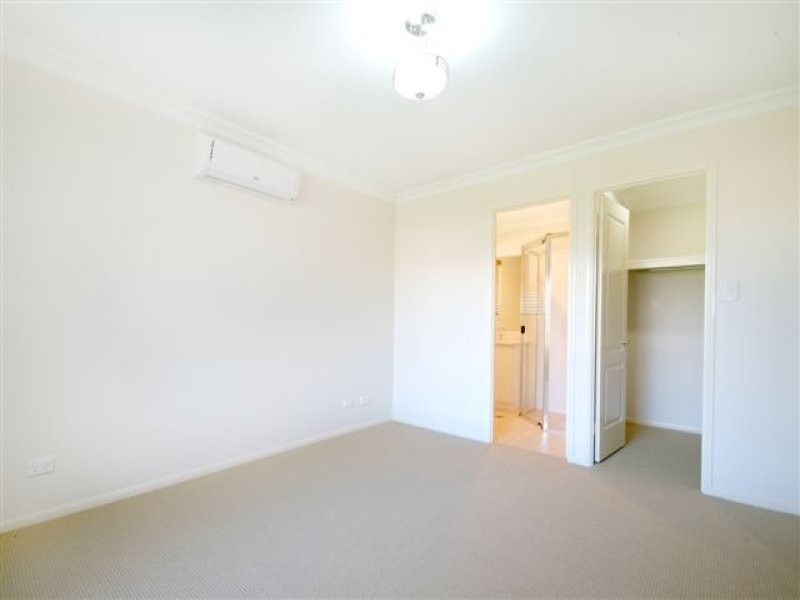 5 Krefter Crescent, Highfields QLD 4352