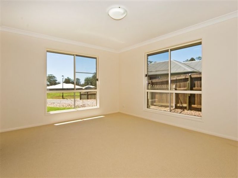 22 Manooka Crescent, Highfields QLD 4352