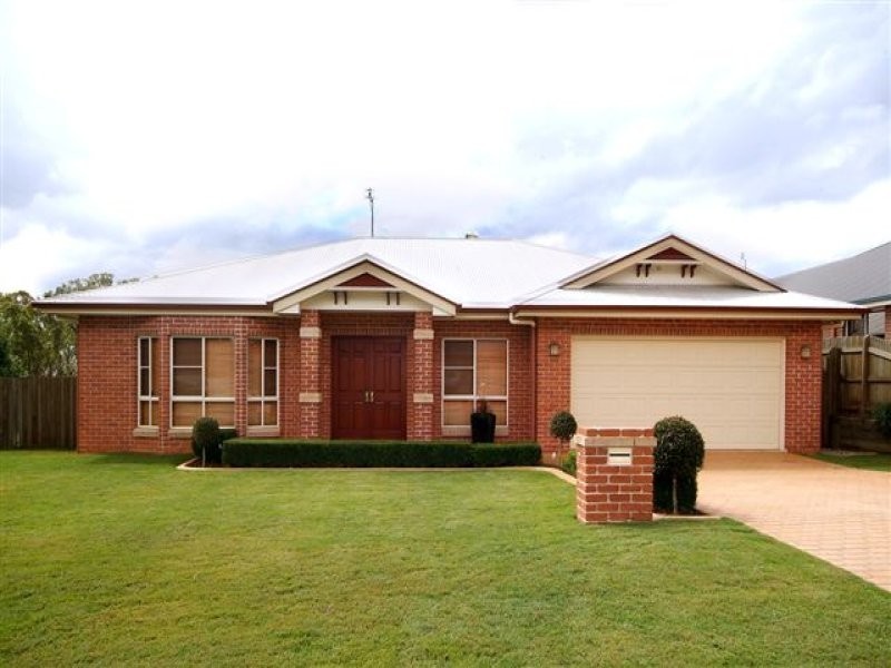 27 Leith Crescent, Rangeville QLD 4350