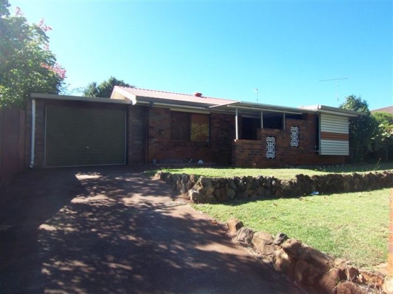 374 Hume Street, Centenary Heights QLD 4350