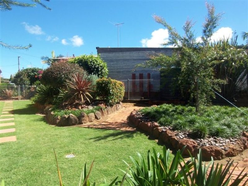 2 Englart Street, Wilsonton QLD 4350