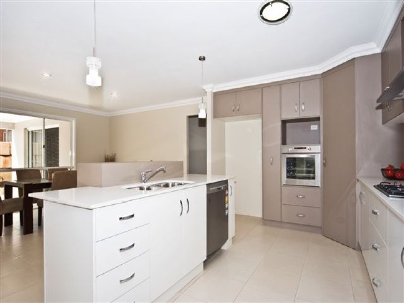 38 Saba Court, Middle Ridge QLD 4350