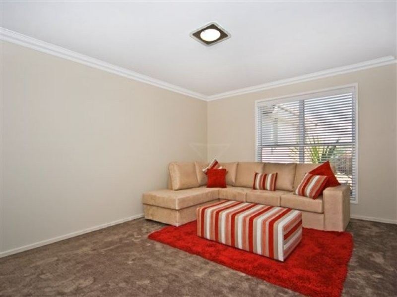 38 Saba Court, Middle Ridge QLD 4350