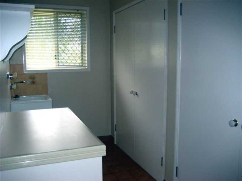 12 Windorah Close, Glenvale QLD 4350