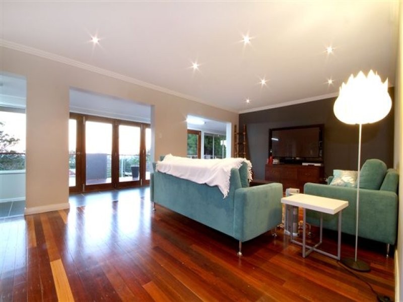 12 Rodway Crescent, Rangeville QLD 4350