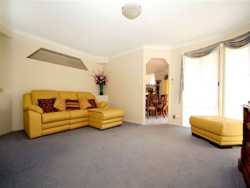 9 Willmington Court, Middle Ridge QLD 4350