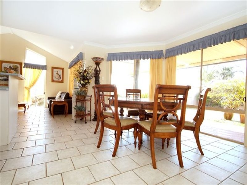 9 Willmington Court, Middle Ridge QLD 4350