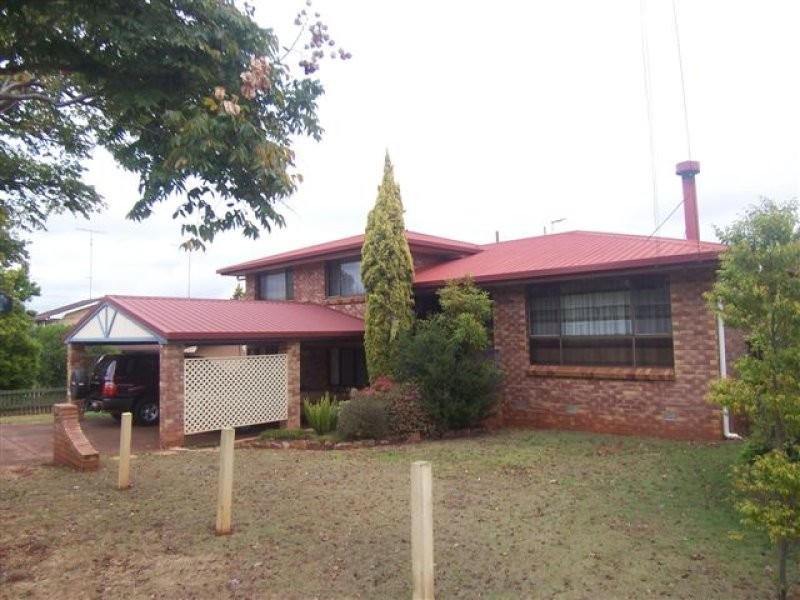 15 Marigold Street, Centenary Heights QLD 4350