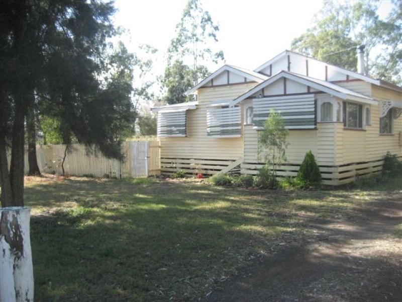 111 Cudmore Road, Cambooya QLD 4358