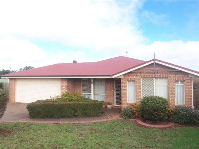 102 Wuth Street, Darling Heights QLD 4350