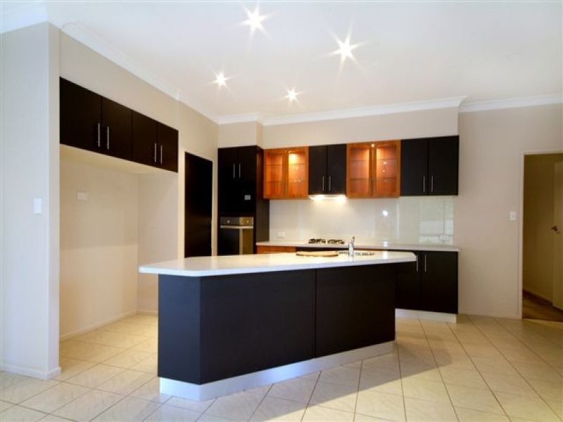 34 Fadden Crescent, Middle Ridge QLD 4350