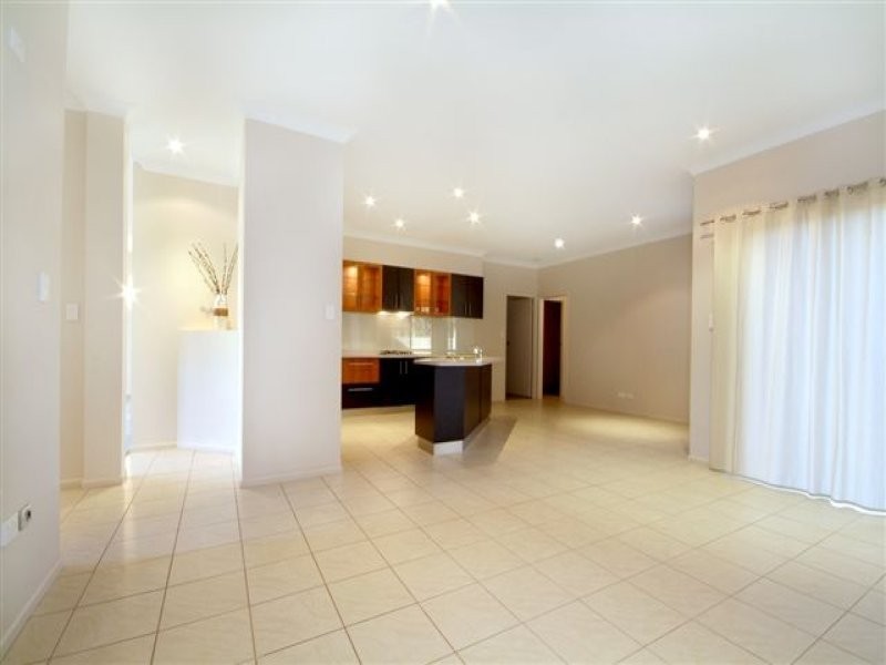 34 Fadden Crescent, Middle Ridge QLD 4350