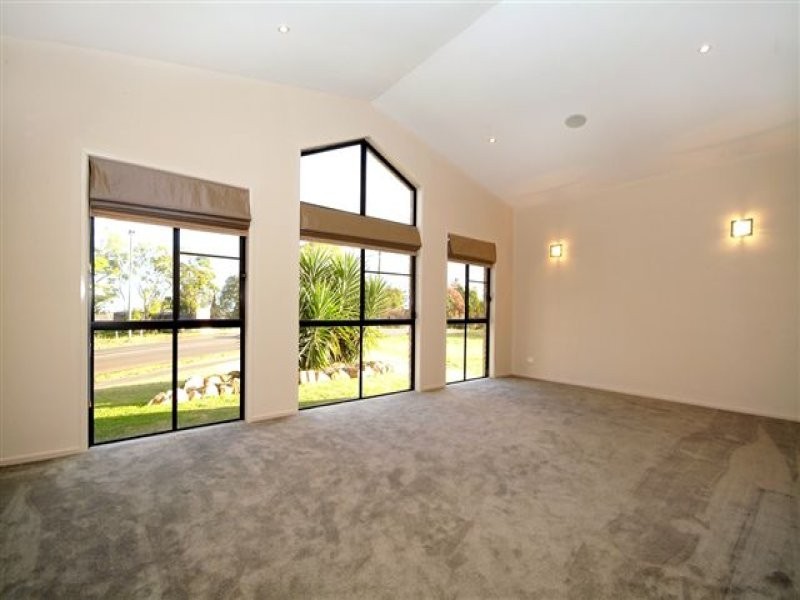 34 Fadden Crescent, Middle Ridge QLD 4350