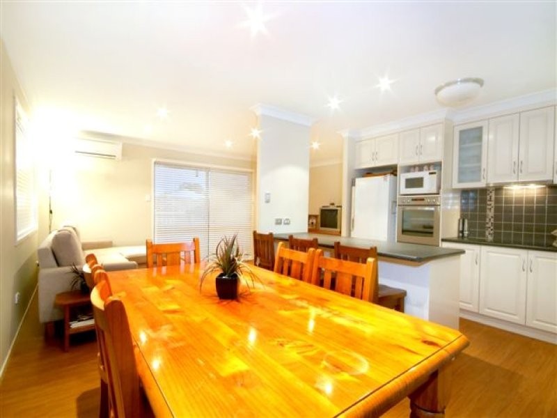 3 Chilla Street, Harristown QLD 4350