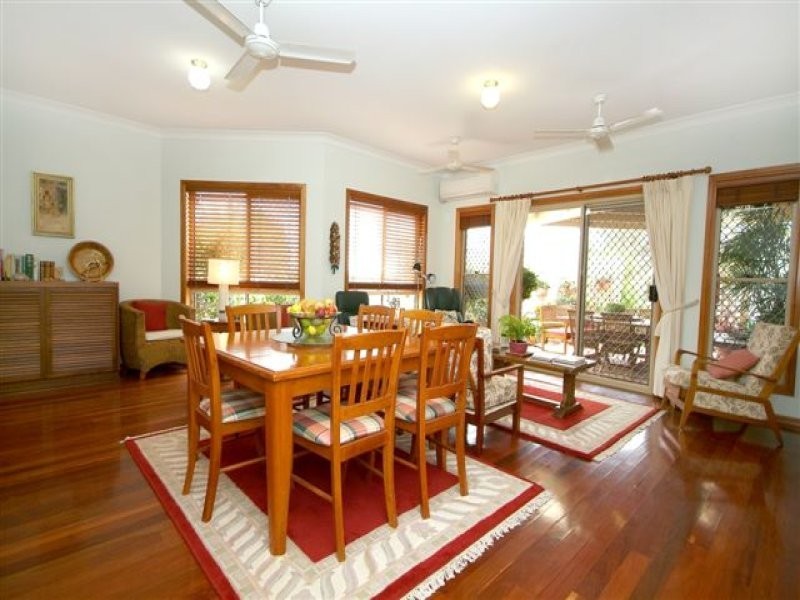 4 Poinsettia Court, Middle Ridge QLD 4350