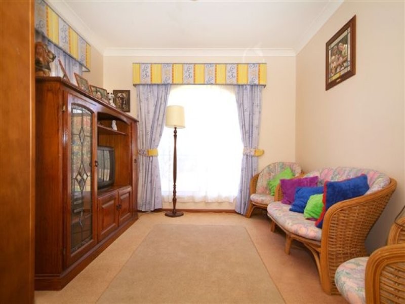 2 Willem Close, Middle Ridge QLD 4350