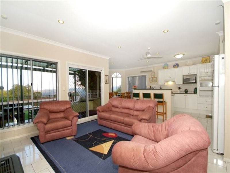 14 Trafalgar Street, Middle Ridge QLD 4350