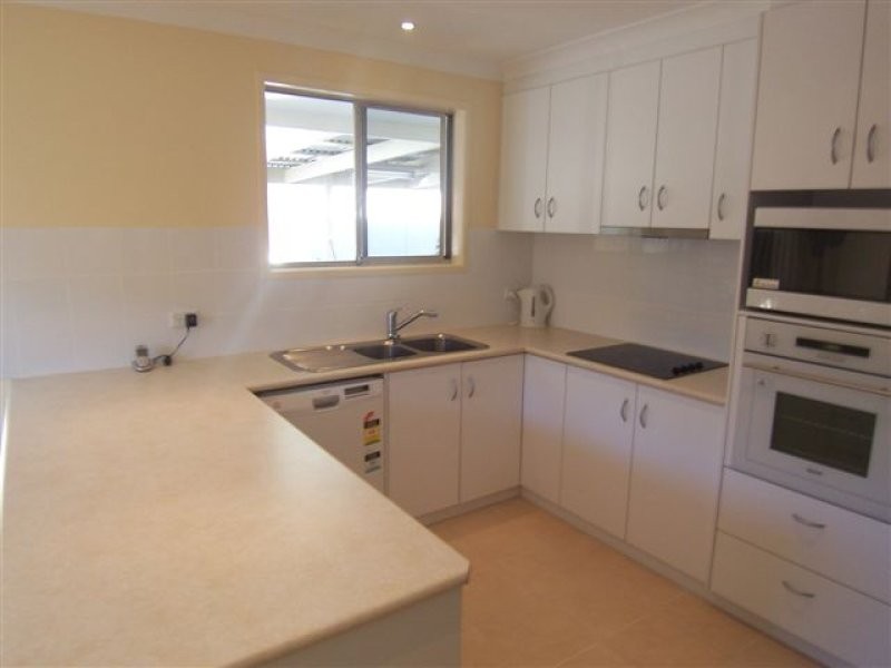 62 High Street, Rangeville QLD 4350