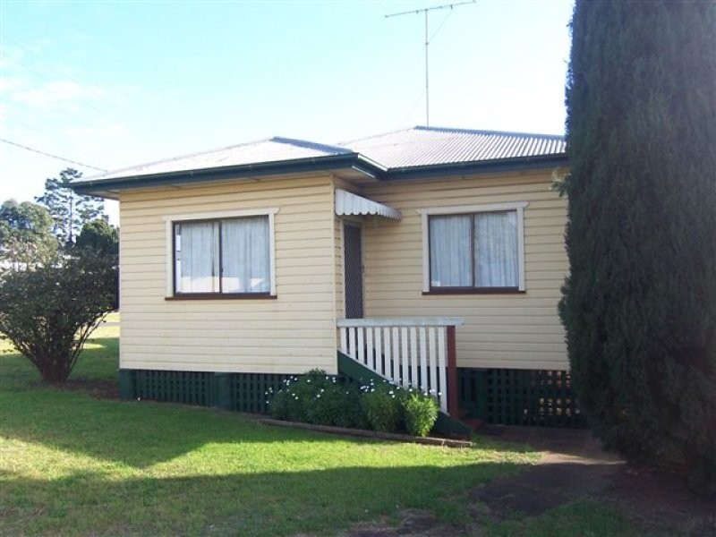 169 Jellicoe Street, Newtown QLD 4350