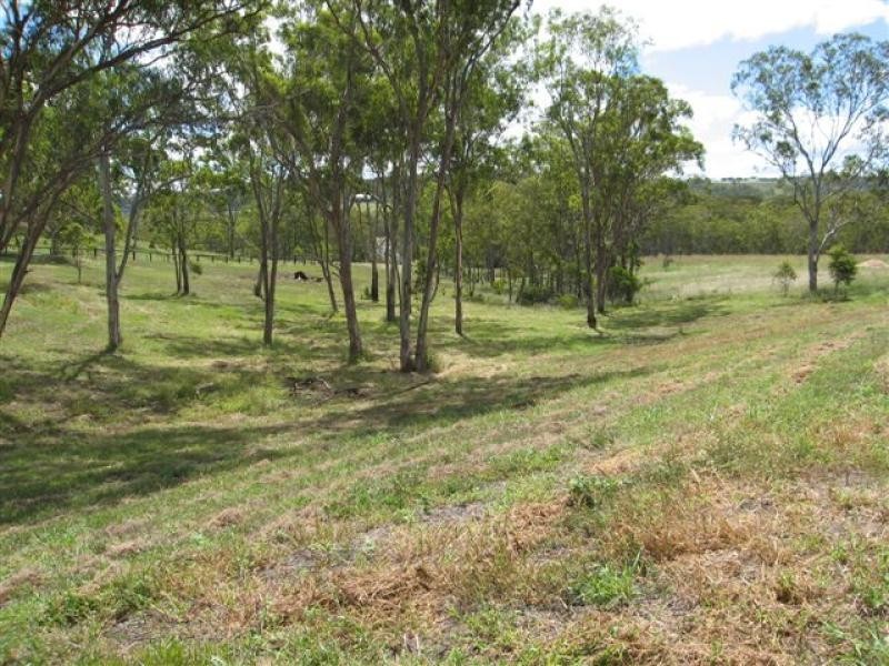 303 Kearney Street, Top Camp QLD 4350