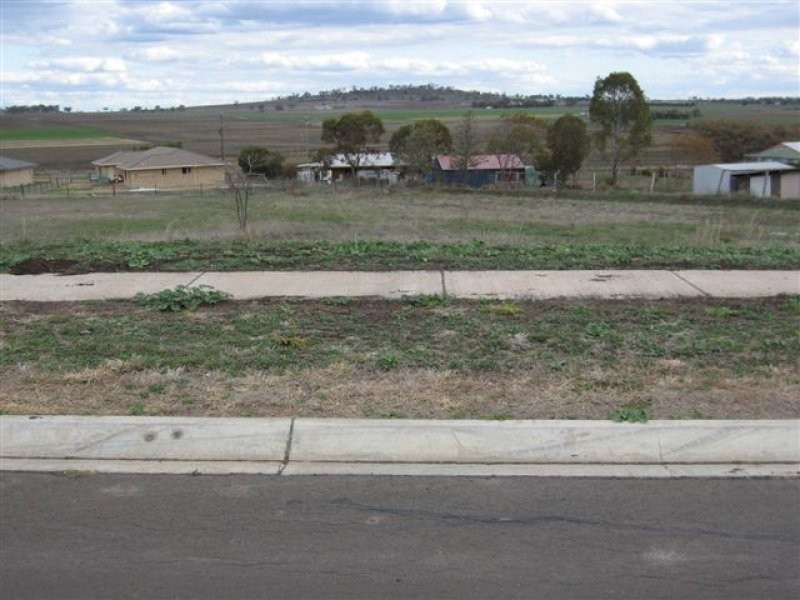 27 Catherine Crescent, Kingsthorpe QLD 4400