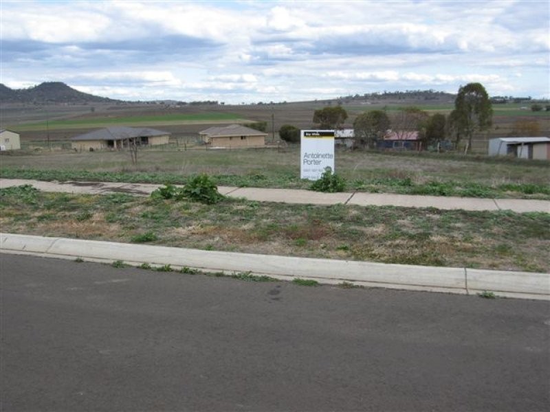 27 Catherine Crescent, Kingsthorpe QLD 4400