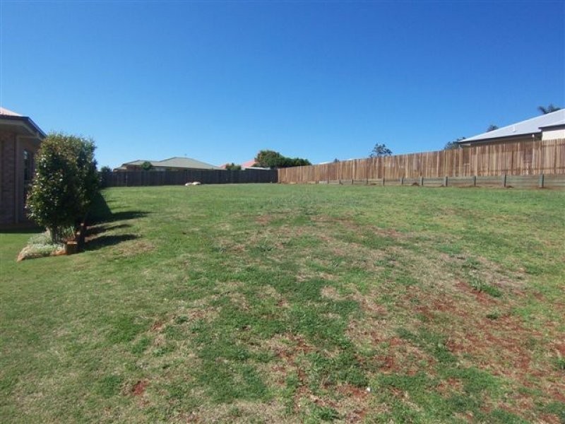 113 Nelson Street, Middle Ridge QLD 4350