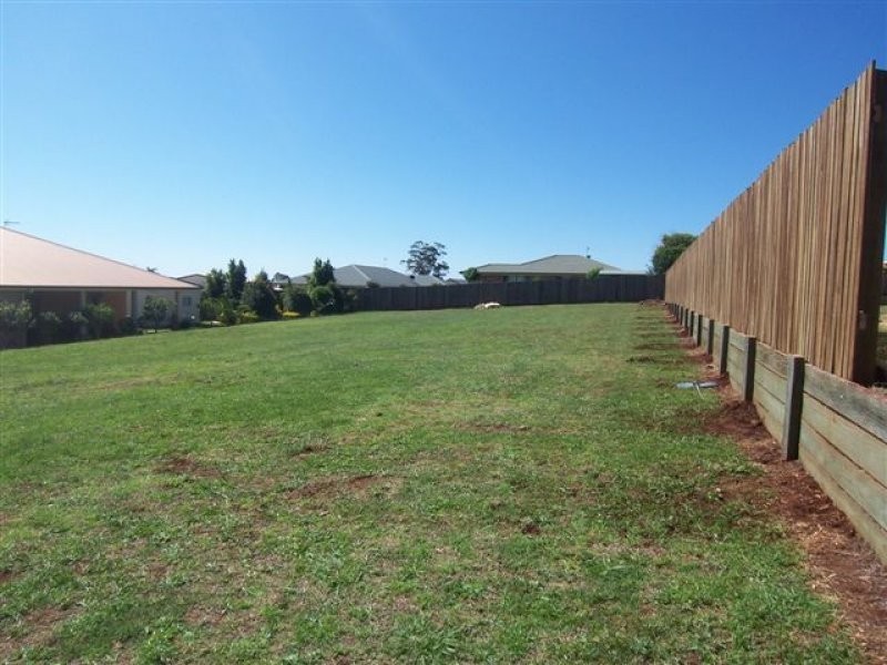 113 Nelson Street, Middle Ridge QLD 4350