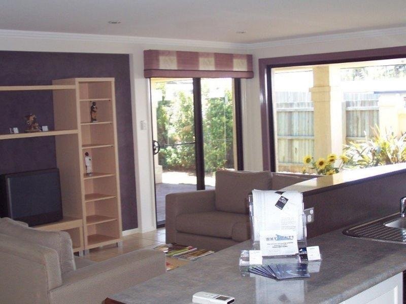 407 West Street, Kearneys Spring QLD 4350