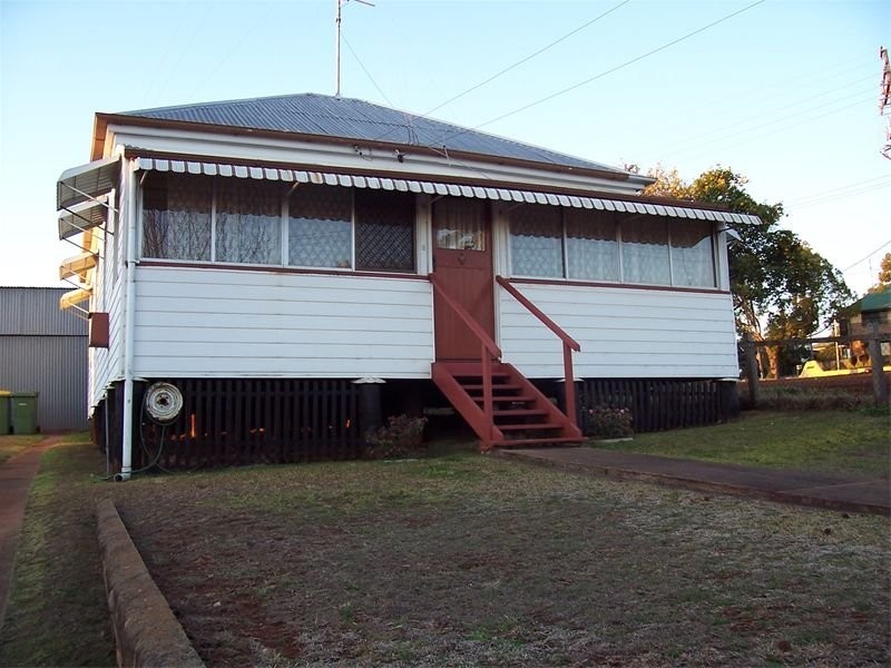 113 Jellicoe Street, North Toowoomba QLD 4350