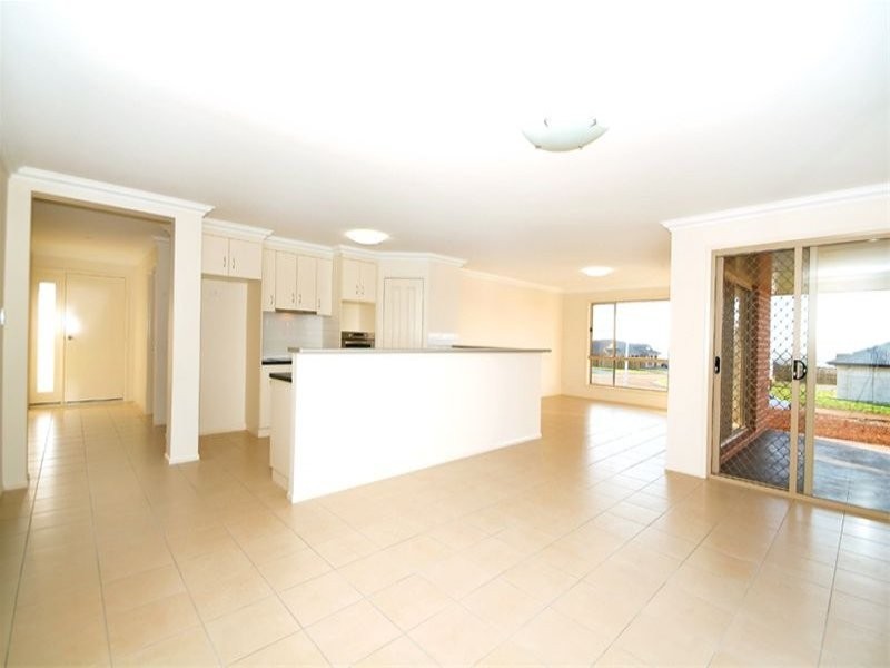 2 Clara Street, Highfields QLD 4352