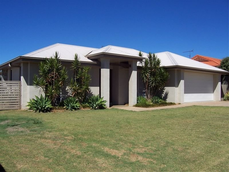 16 Barton Street, Middle Ridge QLD 4350