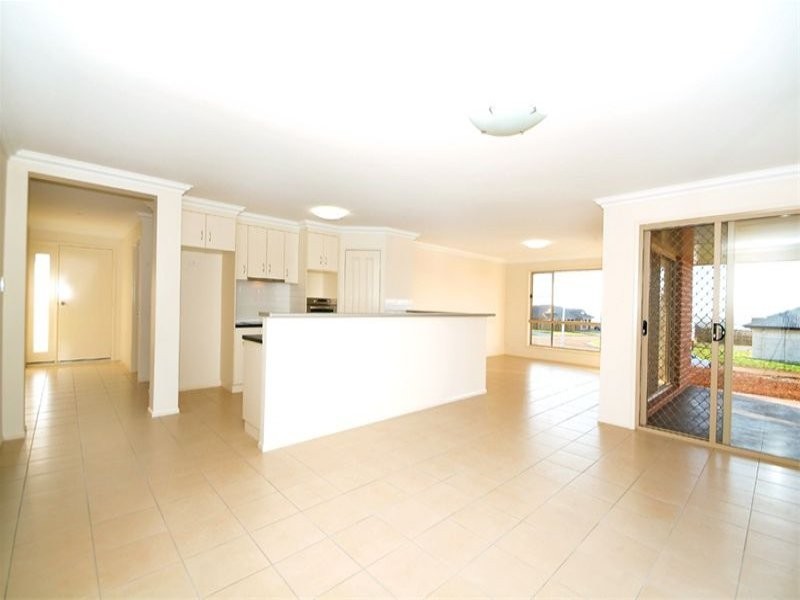 2 Clara Street, Highfields QLD 4352