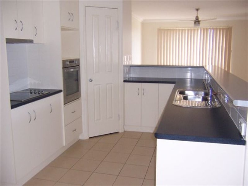 2 Clara Street, Highfields QLD 4352